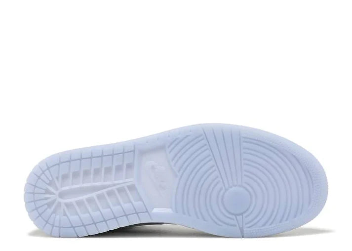 Air Jordan 1 Low Wolf Grey (W)